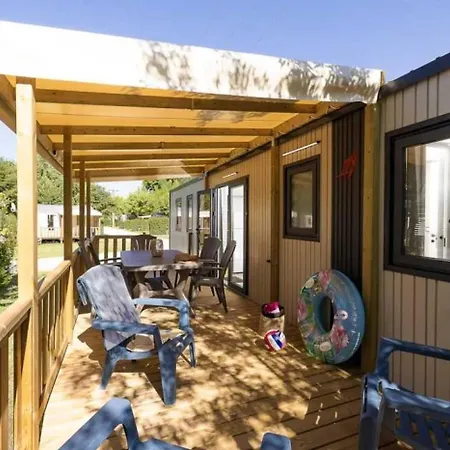 Camping 3 Etoiles - Piscine - Ccbb0if