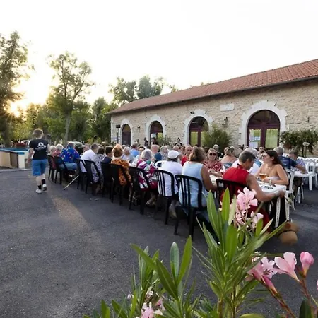 캠프장 3 Etoiles - Piscine - Ccbb0if Montpon-Menesterol