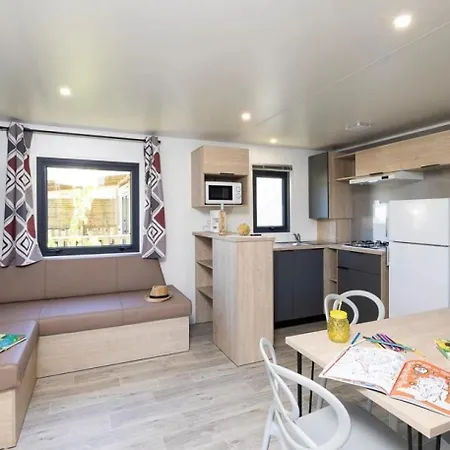 캠프장 3 Etoiles - Piscine - Ccbb0if