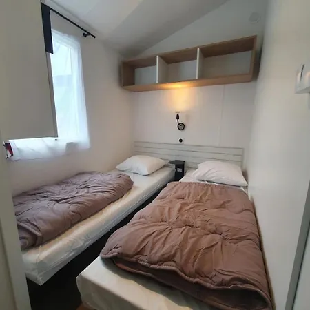 3 Etoiles - Piscine - Ccbb0if *