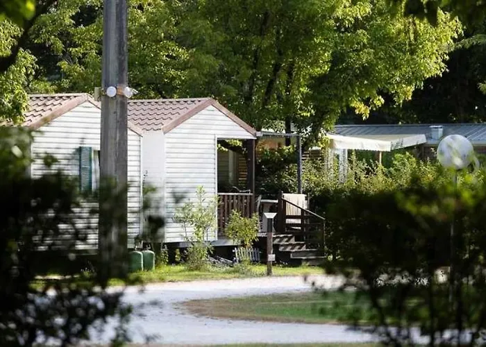 Camping 3 Etoiles - Piscine - Ccbb0if *