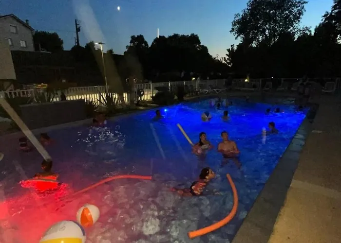 Camping 3 Etoiles - Piscine - Ccbb0if *