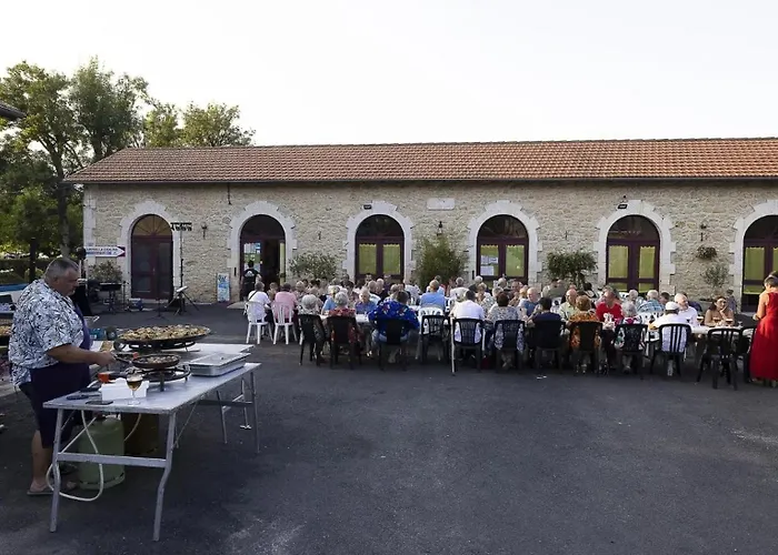 3 Etoiles - Piscine - Ccbb0if Montpon-Menesterol