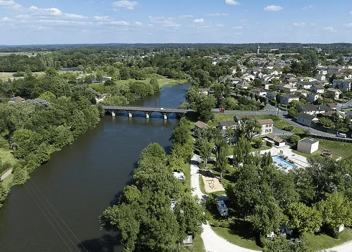 Camping 3 Etoiles - Piscine - Ccbb0if Montpon-Menesterol