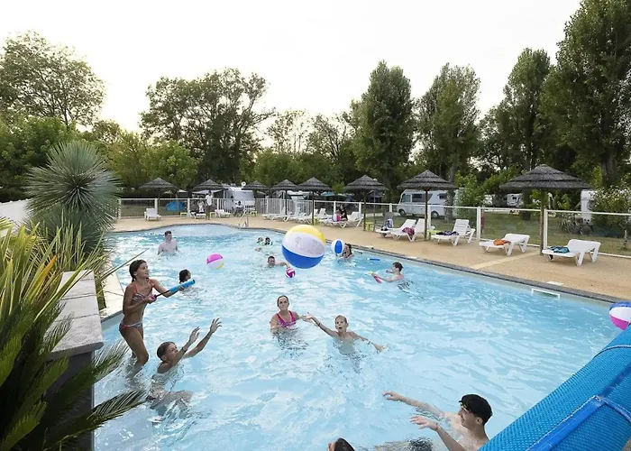 3 Etoiles - Piscine - Ccbb0if * Montpon-Menesterol