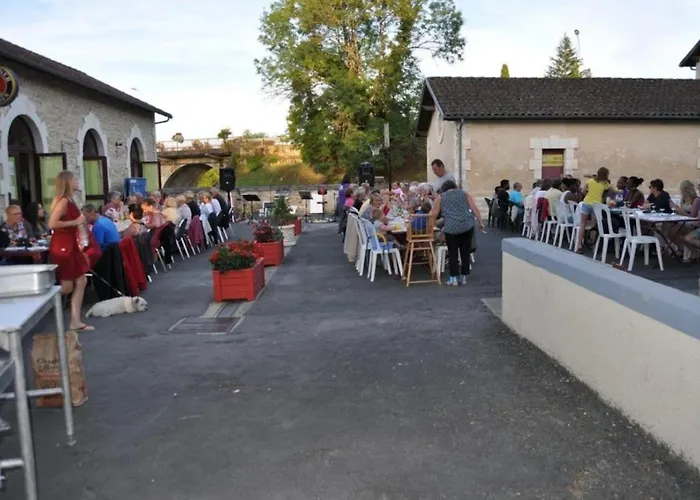 Camping 3 Etoiles - Piscine - Ccbb0if *