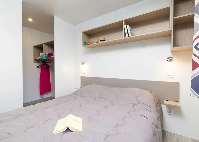 Camping 3 Etoiles - Piscine - Ccbb0if