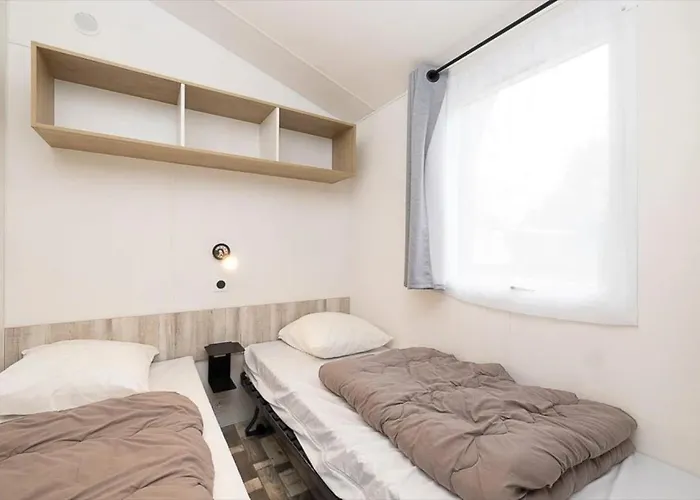 3 Etoiles - Piscine - Ccbb0if