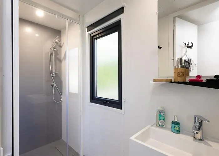 Camping 3 Etoiles - Piscine - Ccbb0if *