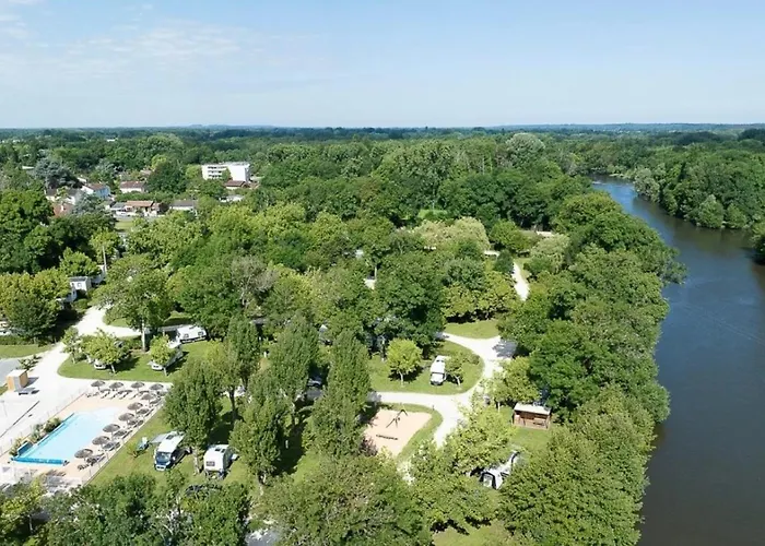 Camping 3 Etoiles - Piscine - Ccbb0if Montpon-Menesterol