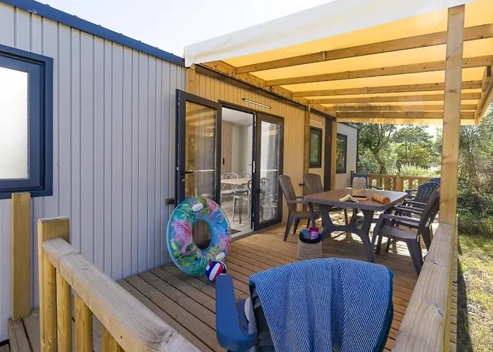 Camping 3 Etoiles - Piscine - Ccbb0if