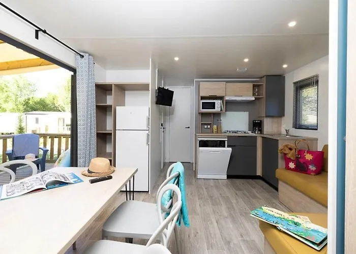 Camping 3 Etoiles - Piscine - Ccbb0if Montpon-Menesterol