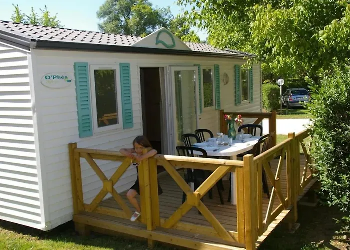 Camping 3 Etoiles - Piscine - Ccbb0if *